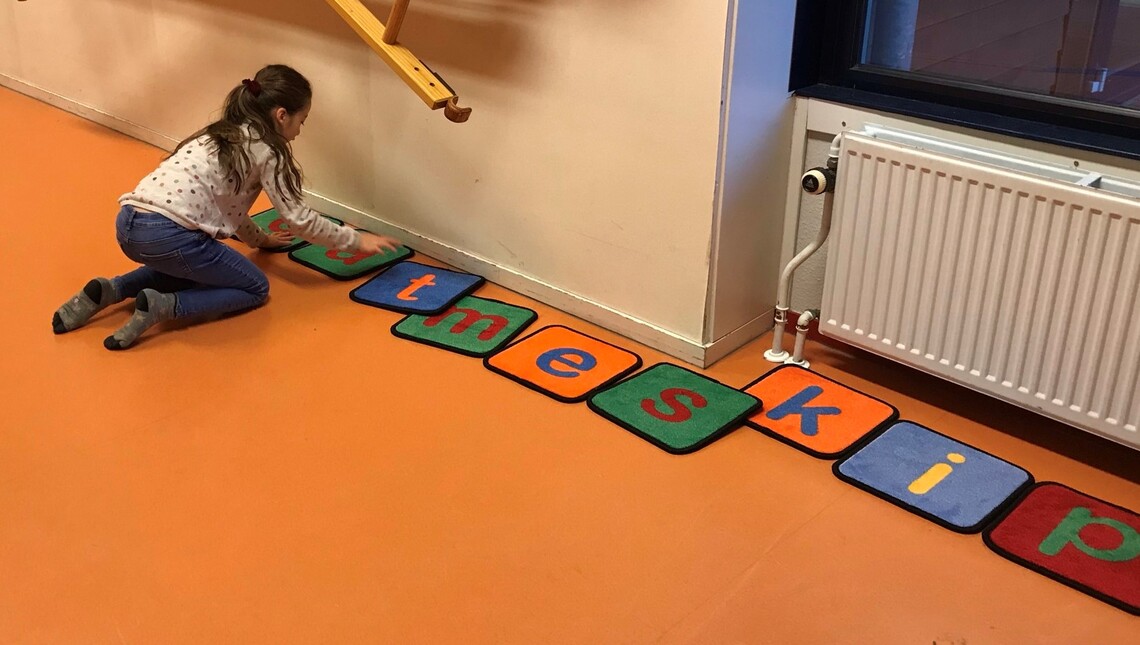 bewegend leren letters